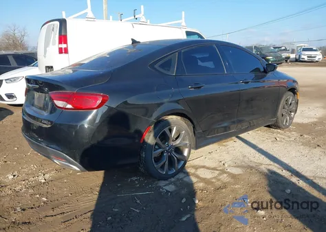 2015 Chrysler 200 S z USA, uszkodzony, nr VIN 1C3CCCBG7FN642876